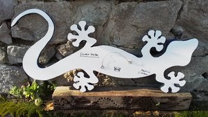 Large Blossom Flower Wall Gecko
