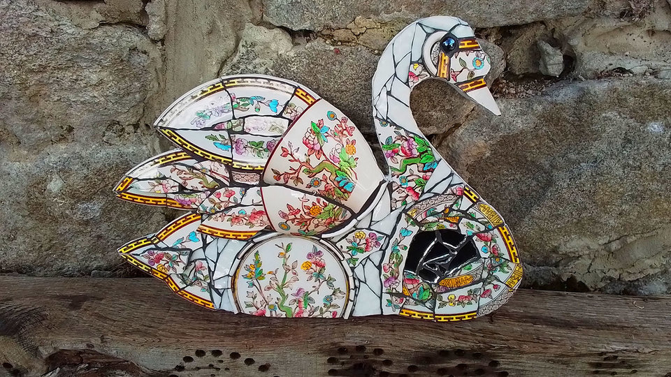 Large Tree of Life Chinese Garden Swan (added scene)