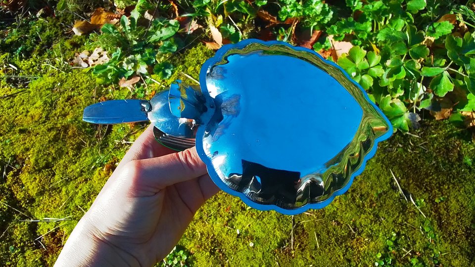 Blue-Tit on Leaf Dish  (SOLD)