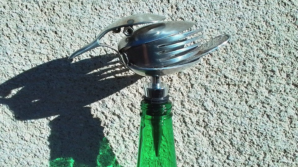 Large Metal Bird Wine Bottle Stopper