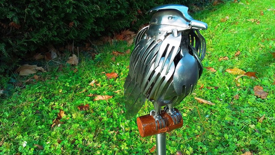 Large Buzzard (on metal stand)