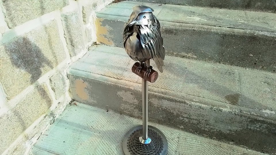 Large Buzzard (on metal stand)