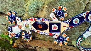 Large Romantic Wall Gecko (SOLD)