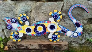 Large Yellow Floral Wall Gecko