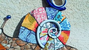 Rainbow Snail (with snail friend)
