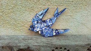 Mini (baby) Blue & White Swallow (left facing) (SOLD)