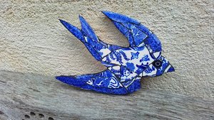 Mini (baby) Blue & White Swallow (right facing)