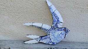 Large Summer Swallow (rose motif) (right facing)