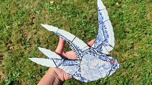 Large Summer Swallow (rose motif) (right facing)