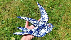 Large Summer Swallow (navy rose motif) (right facing) 
