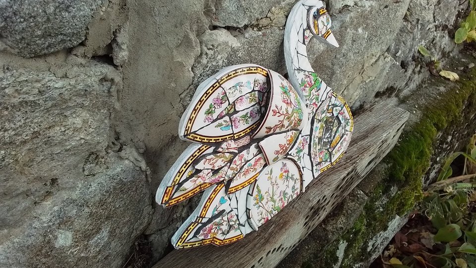 Large Tree of Life Chinese Garden Swan (added scene)