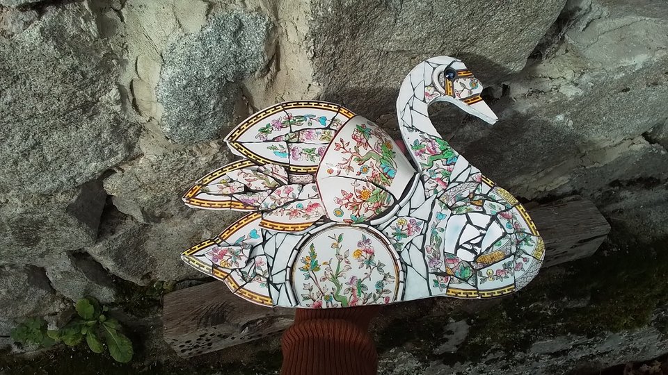 Large Tree of Life Chinese Garden Swan (added scene)