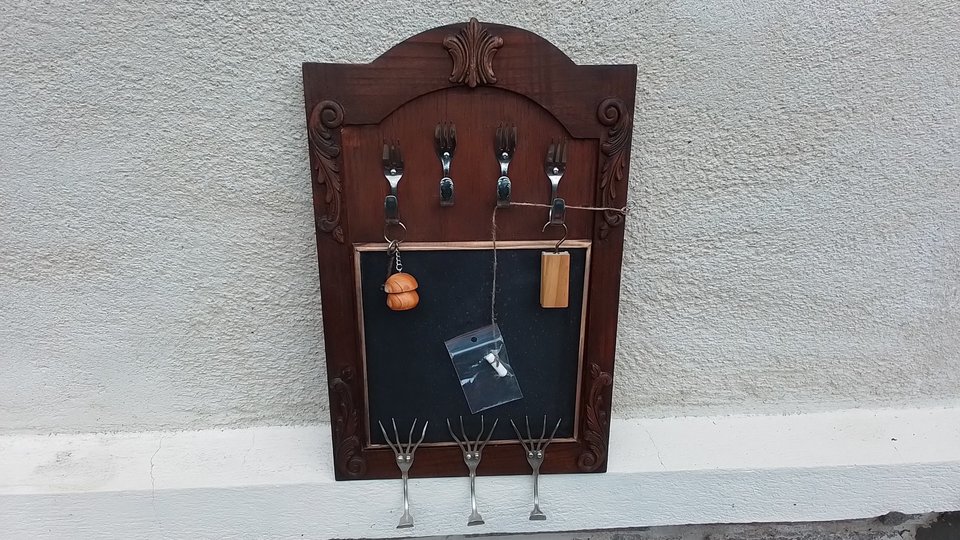 Key Holder Chalk board & Coat Hooks (home organiser)