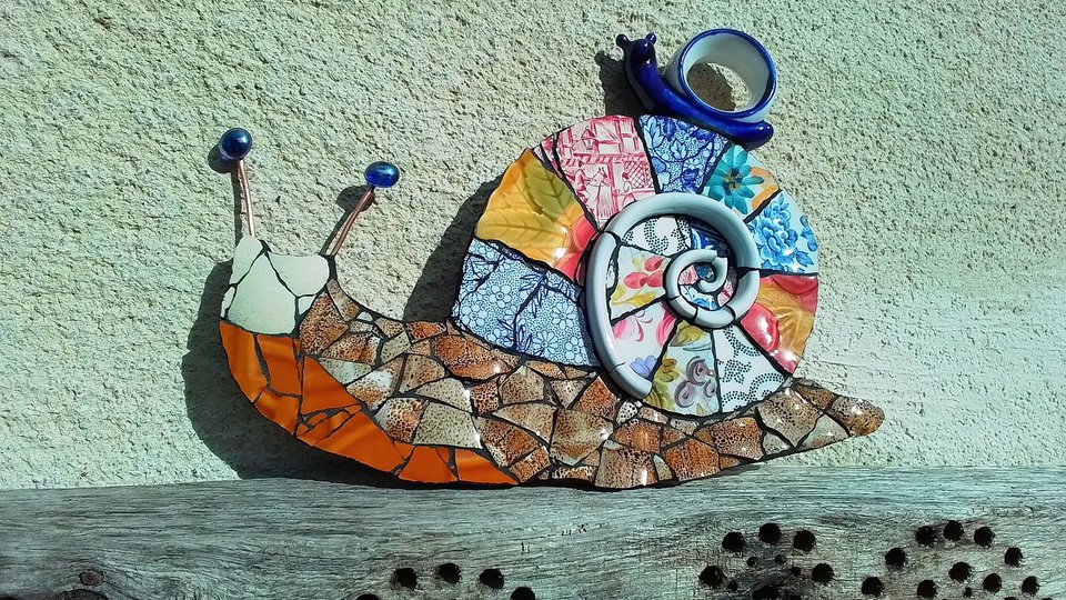 Rainbow Snail (with snail friend)