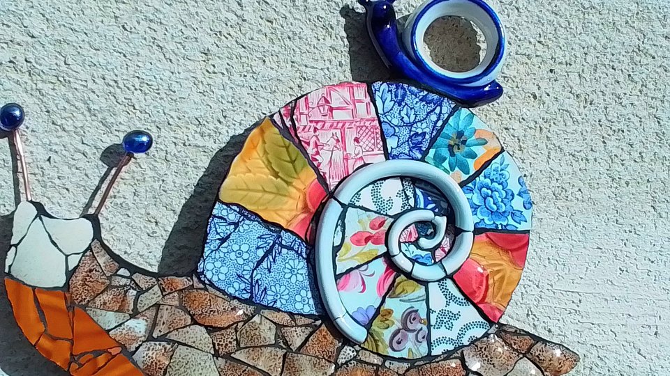 Rainbow Snail (with snail friend)