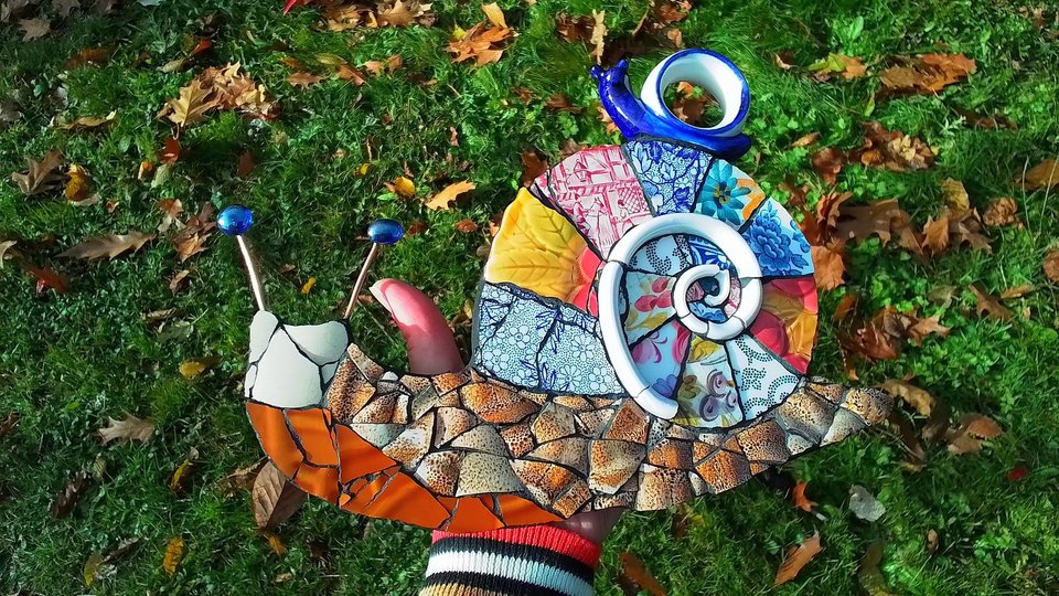 Rainbow Snail (with snail friend)