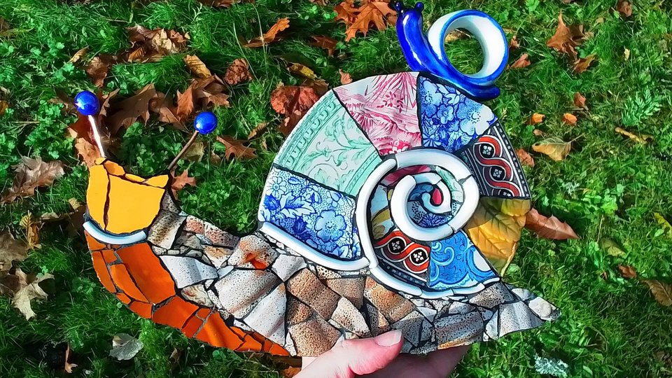Rainbow Snail (with snail friend)