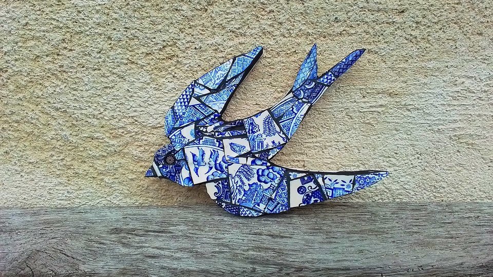Mini (baby) Blue & White Swallow (left facing) (SOLD)