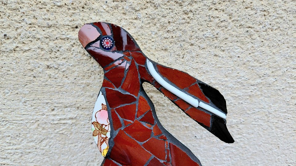 Mini Sitting Hare (left facing)