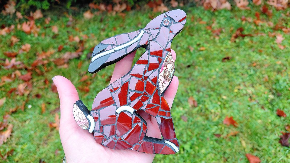 Mini Sitting Hare (right facing)