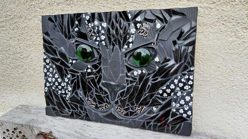 Custom Pet Portraits - face close-up (ceramic, pique-assiette) - A4 size