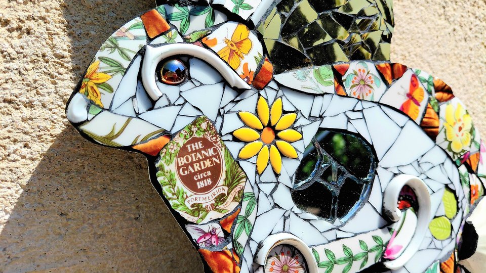 Medium Botanical Rabbit (golden moon)