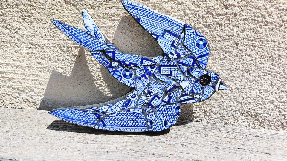 Mini (baby) Blue & White Swallow (right facing)