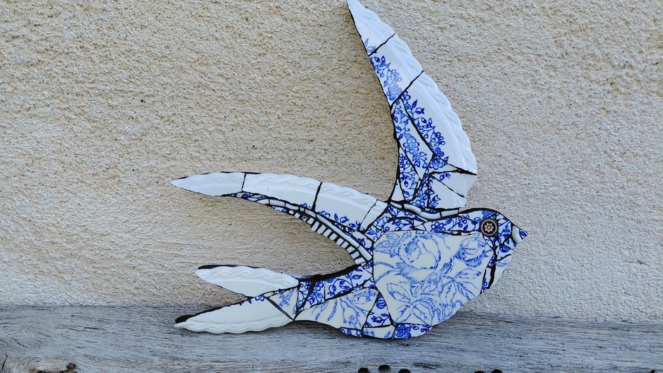 Large Summer Swallow (rose motif) (right facing)