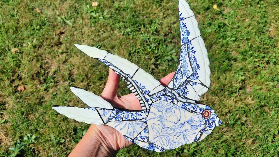 Large Summer Swallow (rose motif) (right facing)