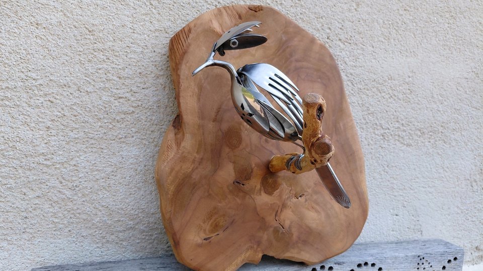 Kingfisher on a wooden perch (wall hanging)