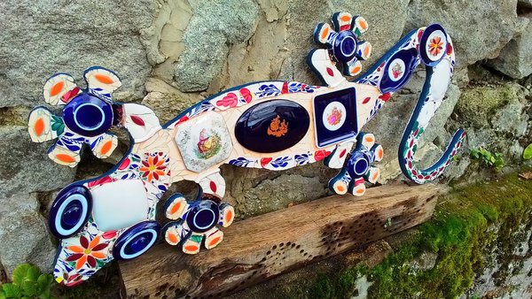 Large Romantic Wall Gecko (SOLD)