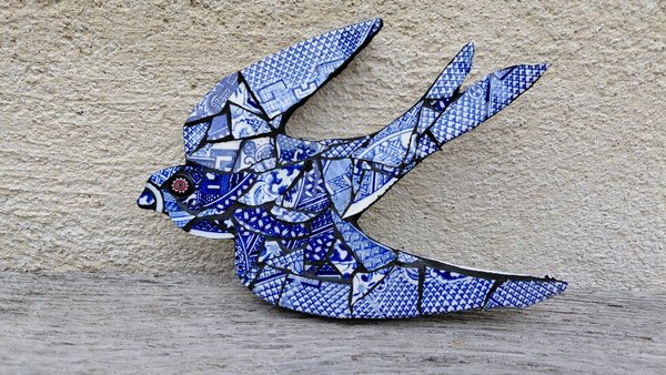 Mini (baby) Blue & White Swallow (left facing)