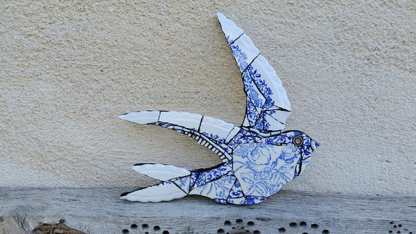Large Summer Swallow (rose motif) (right facing)